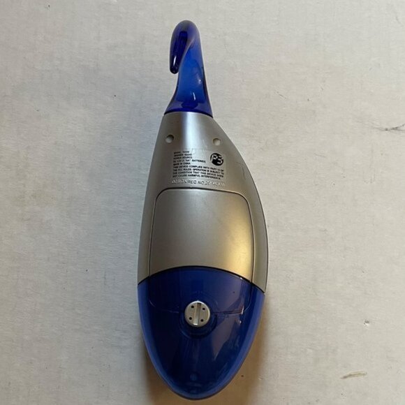 Shower Radio Working Condition 3 AA batteries Not Included - Picture 5 of 6